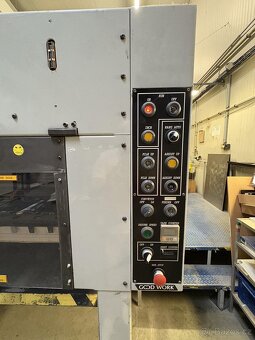 Vysekávací automat na papír SABRE SBL-1050SE - 9