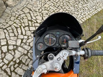 Honda cbr 125r - 9