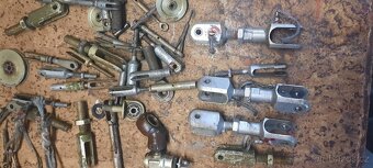 Letecky spojovací material - 9