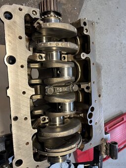 Blok motoru 1.9 TDi 81 kw - 9