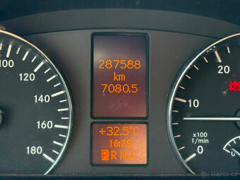 Mercedes-Benz Sprinter - 9