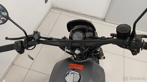Brixton Felsberg 125 a Cromwell 125 - 9