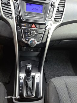 Hyundai i30, 2012, 1.6 CRDi automat 81KW - 9