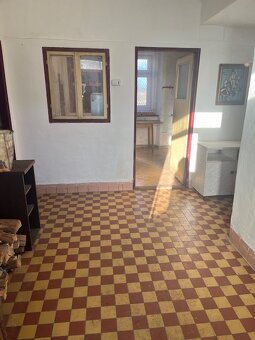 Prodej rodinného domu , celková plocha pozemku 1.279m² - 9