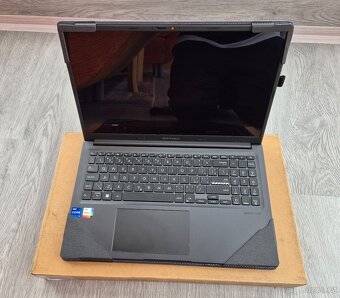 ASUS Vivobook 15X OLED K3504VA-MA560X Indie Black kovový - 9