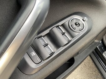 Ford Mondeo 2.0 TDCi , 103 kW nafta, 2012 - 9