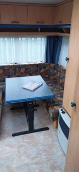 Obytný karavan HOBBY 450 DE LUXE - 9