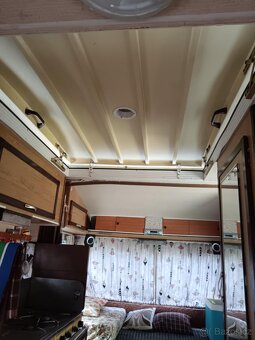 Obytný karavan - 9