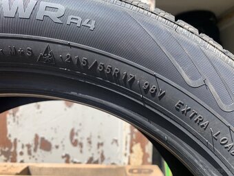 4ks 215/55/17 Nokian/2016/98V/nove zimní 8.2m - 9