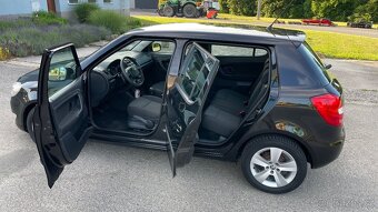 Škoda Fabia 2 Facelift - 1.2HTP 51kW - málo km krásný stav - 9
