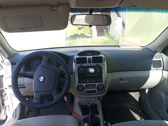 Kia Cerato 2.0i 16v / 105 kw - 9