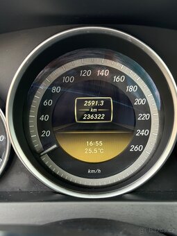 Mercedes-Benz C 200 CDI kombi (W204) - 9