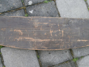 Starožitná dřevěná nástavba lišta vyřezávaná za 600 kč - 9