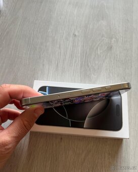 iPhone 16 Pro 512 GB - 9