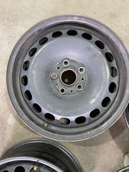 Originál plechové kola VW 16” - 9