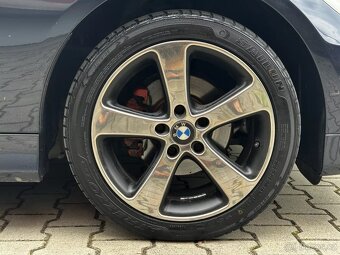BMW 320i E90 110kW Sedan Aut. klima Šíbr 6st. Manuál Navi - 9