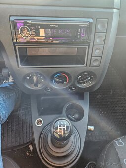 Ford Fiesta 1.4 TDCi (2004) - 9