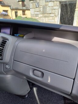 Opel Vivaro. - 9