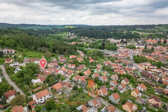 Řadový rodinný dům 5+1 k rekonstrukci, ulice Šraňky, Velké O - 9