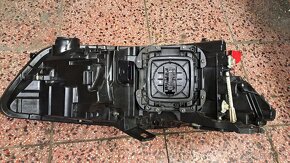 Prodám LP světlomet Audi A6 C7 4G0.931.033.H - 9