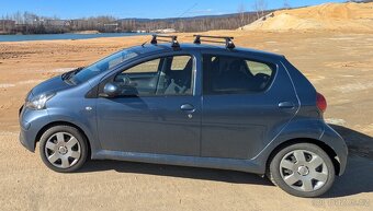 Toyota Aygo 1.0 50kW, rok 2009, klima, původ ČR - 9