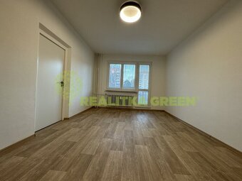 Pronájem bytu 2+1 Vsetín, ul. Luh, balkon, CP 53 m2 - 9