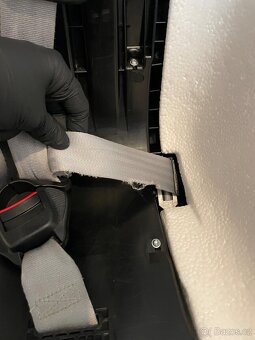 Autosedačka otočná Britax römer - 9