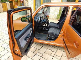 Daihatsu Trevis krásné autíčko - 9
