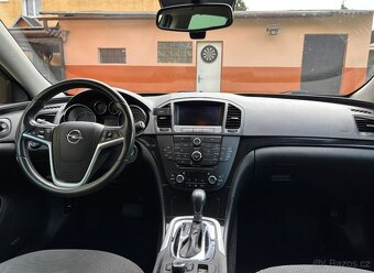 Opel Insignia Combi 2.0CDTi, 118kW, automat - 9