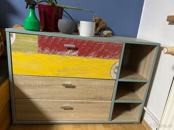Nábytek do dětského pokoje, skříně, komoda - 9
