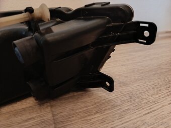 Škoda Octavia 3 před facelift přední mlhovky - 9