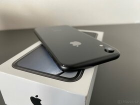 iPhone XR 128GB černý - 9