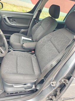 Škoda Roomster 1.2 TSI ambition najeto 99 tis dovoz Švýcarsk - 9
