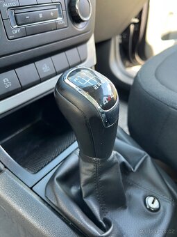 Škoda Yeti 2.0 TDI 4x4, r. 2012 - 9