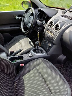 Nissan Qashqai 2.0 4x4 benzín - 9