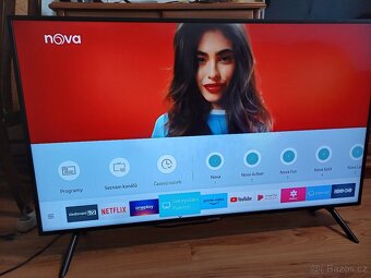 4K Smart TV 49" Samsung UE49NU7172-úholpříčka 125cm - 9