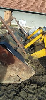 Bagr JCB 3CX - 9