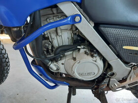 BMW F650GS 2000 37kW - bez TP, dily nebo cele, JEZDI - 9