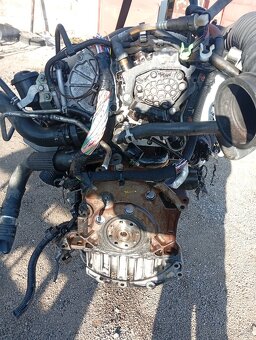 PEUGEOT 4007, CITROEN C-CROSSER MOTOR 2,2HDI 4HN 115KW - 9