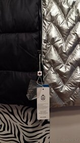 Nová dámská bunda a kabelka . Bunda velikost S. Velikost 36 - 9