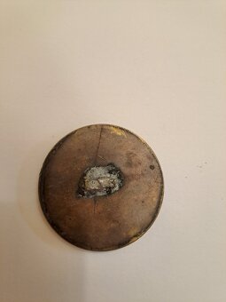 STARÉ MOSAZNÉ MEDAILE ZE  30.let - 9