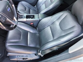 Volvo XC60 D4/133kW SUMMUM - 9