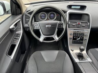 Volvo XC60 D3 120kW FWD velmi dobrý technický i vizuální sta - 9