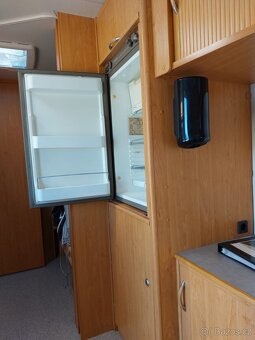 Prodám karavan Knaus 500TK, r.v.1999 + palandy + předstan. - 9
