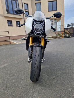 Triumph Speed Triple RR 2400km rv. 2023 - 9
