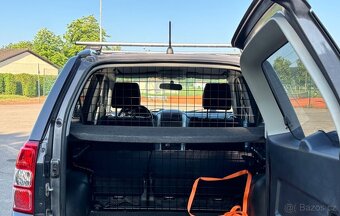 Suzuki Grand Vitara 2.4i Club+ benzín 124kw - 9