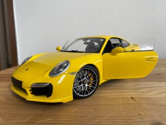 Porsche 911 (991) Turbo S 1:18 Minichamps - 9