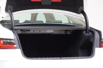 BMW Řada 3, 318i,Advantage,115kw,Led,ČR, - 9