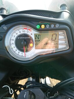 Suzuki DL 650 V Strom - 9