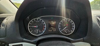 Škoda Octavia II Combi - 1.6TDI 77KW DSG 2013 - 9